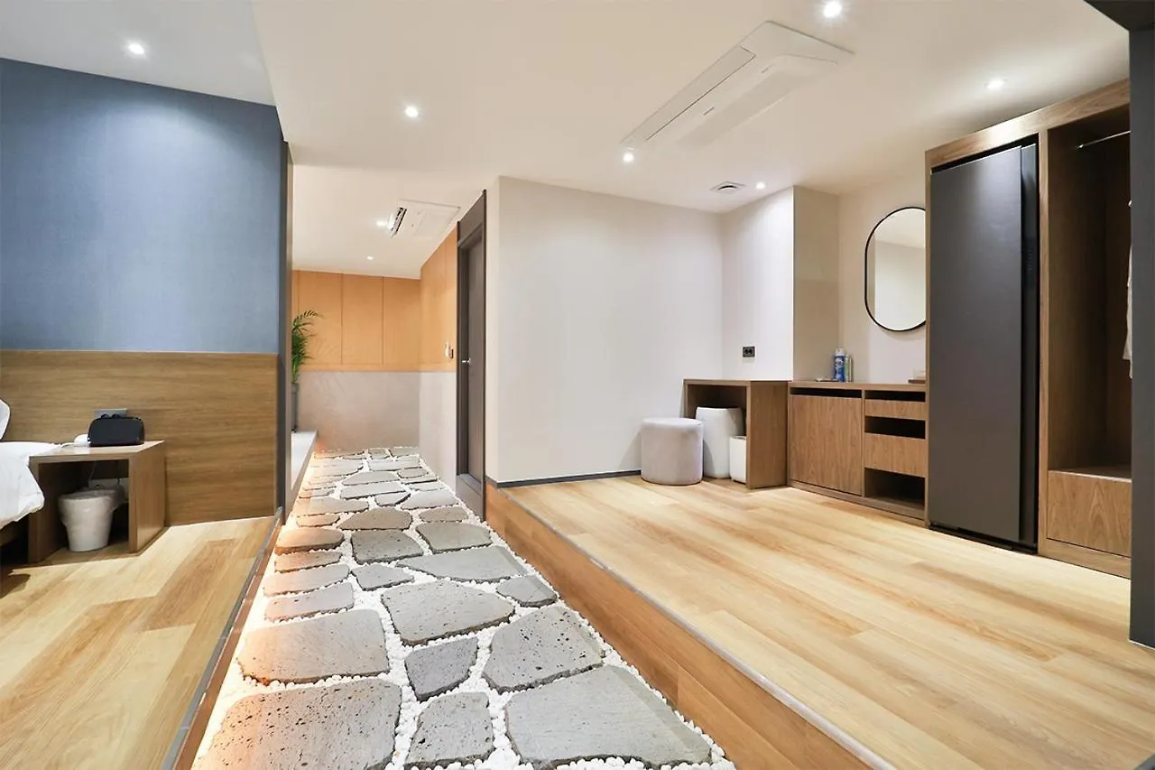Custom Hotel Ульсан