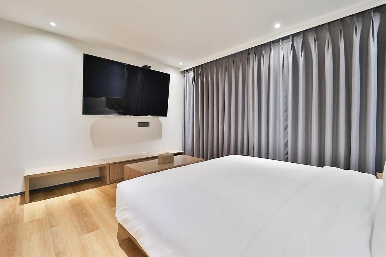 Custom Hotel Ульсан