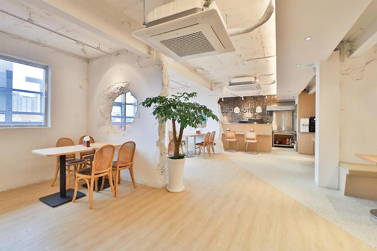 Custom Hotel Ульсан